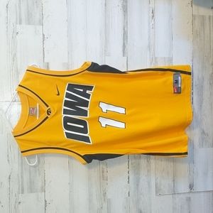 Iowa Hawkeyes basketball jersey